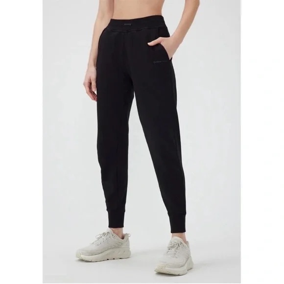 Outdoor Voices Pants - [3/$15] Outdoor Voices Black Joggers with Elastic Cuffs